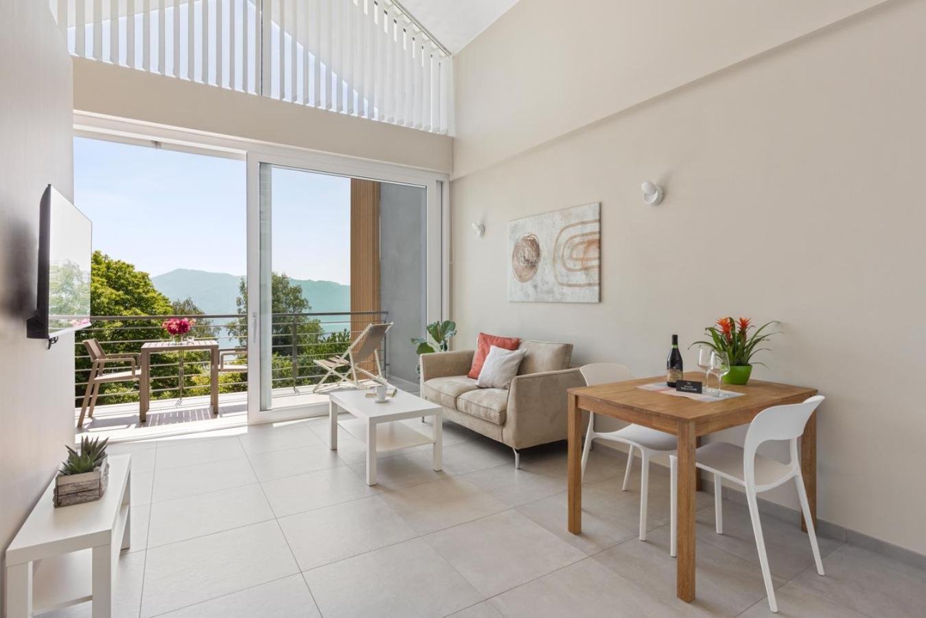 Residence Conca Verde With Pool Trarego Viggiona エクステリア 写真